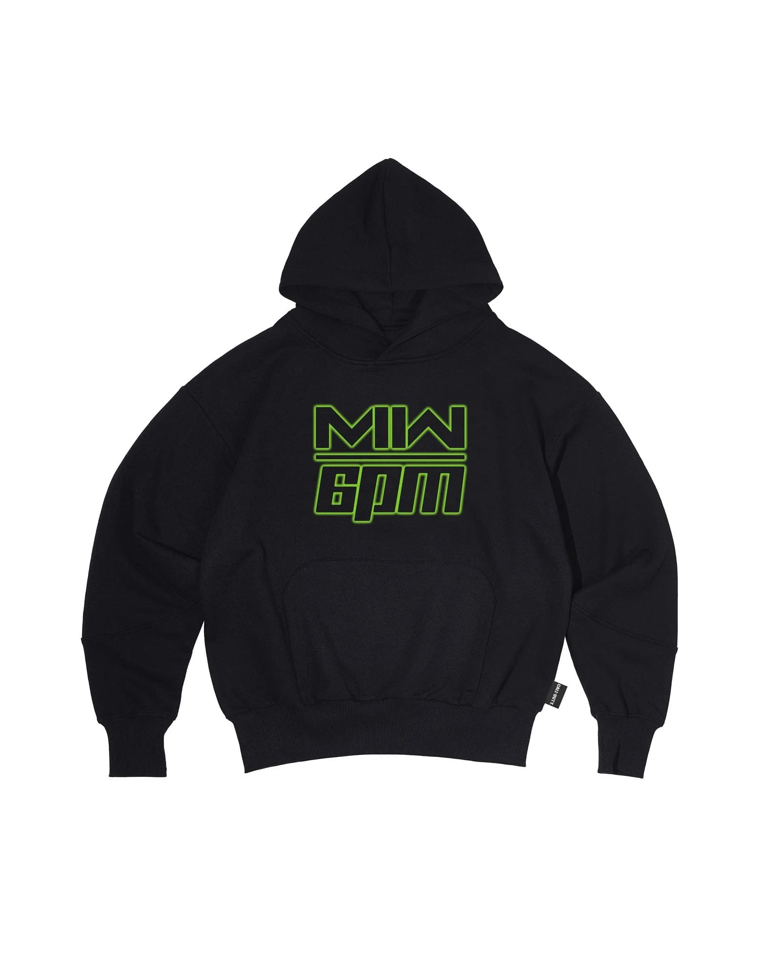 Why Is 6PMShop x EssentialHoodie the Ultimate Style Upgrade